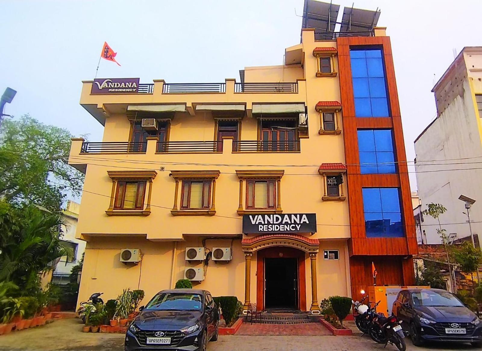 Vandana Residency Hotel Varanasi Exterior photo